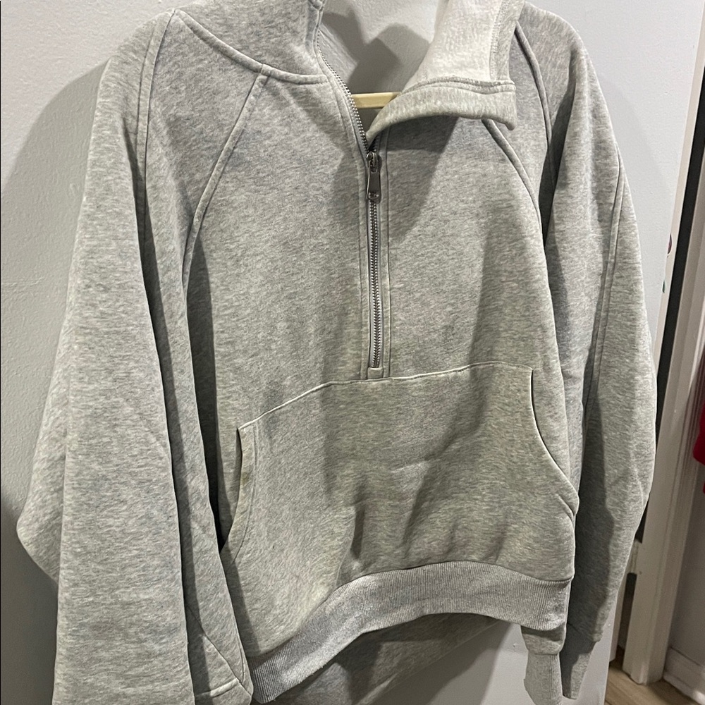 Amazon Gray Women's Sweatshirt